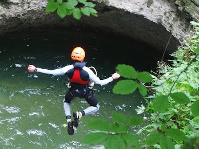 Rev'asion Canyoning Jura, Agence de Voyage à Saint-Claude