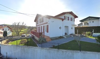 Nicolas BERNOS Accompagnateur En Montagne, Agence de Voyage à Souraïde