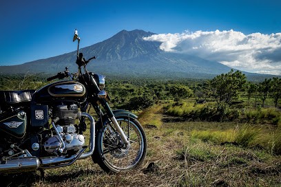 ️ Vintage Rides - Agence Voyage Moto de Caractère en Royal Enfield, Agence de Voyage à Lyon 08