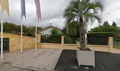 Hôtel Château 4 Étoiles, Agence de Voyage à Saint-Sylvestre-sur-Lot