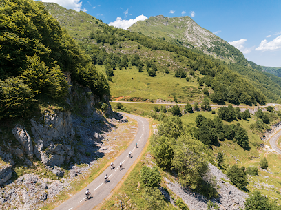 Komunity, Créateur D'aventures Cyclistes Agence De Voyage à Fontenille