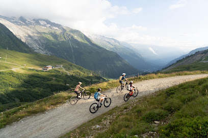 ⚡️ Chamonix Mountain Experience Agence De Voyage à Chamonix-Mont-Blanc