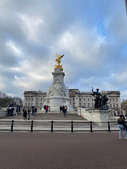 Carrefour Voyages Martigues, Agence de Voyage à Martigues